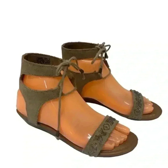Women’s Minnetonka Wedge‎ Tan Suede Beaded Sandals, Worn Once, Size 6 - Picture 1 of 9